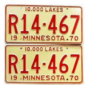 1970 Minnesota RV License Plates Pair #R14467