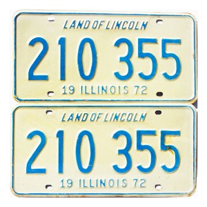 1972 Illinois License Plates Pair #210355