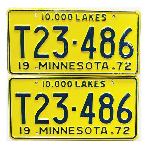 1972 Minnesota Truck License Plates Pair #T23486