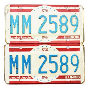 1976 Illinois Bicentennial License Plates Pair #MM2589