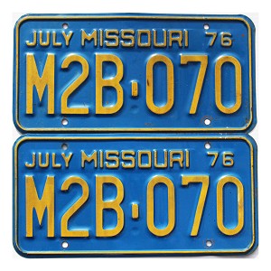 1976 Missouri License Plates Pair #M2B070