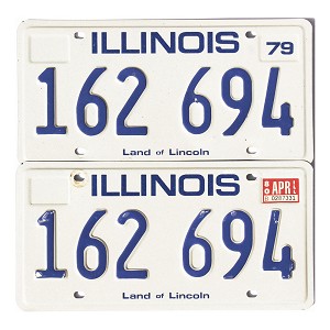 1980 Illinois License Plates Pair #162694