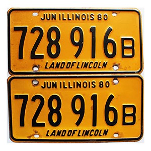 1980 Illinois Truck License Plates Pair #728916B