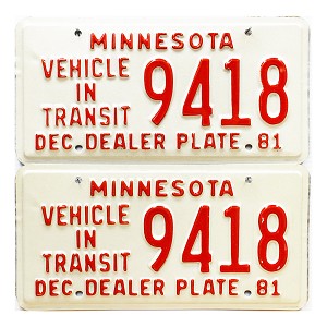 1981 Minnesota Vehicle In Transit Dealer License Plates Pair #9418