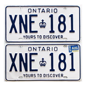 1985 Ontario License Plates Pair #XNE181