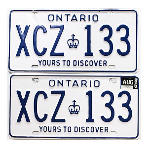1986 Ontario License Plates Pair #XCZ133