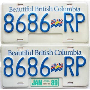 1989 British Columbia Truck License Plates Pair #8686RP