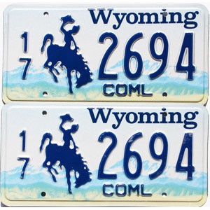 1992 Wyoming Commercial License Plates Pair #172694
