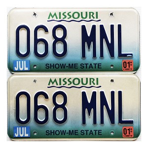 2001 Missouri License Plates Pair #068MNL