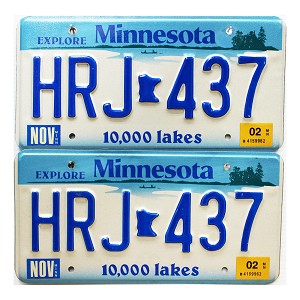 2002 Minnesota License Plates Pair #HRJ437