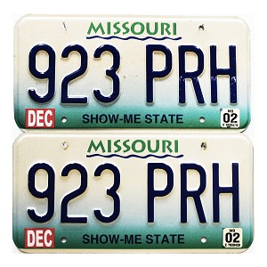 2002 Missouri License Plates Pair #923PRH
