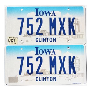 2003 Iowa License Plates Pair #752MXK