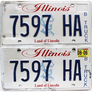 2006 Illinois Truck License Plates Pair #7597HA