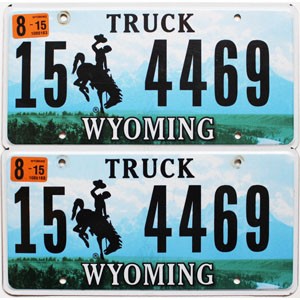 2015 Wyoming Truck License Plates Pair #154469