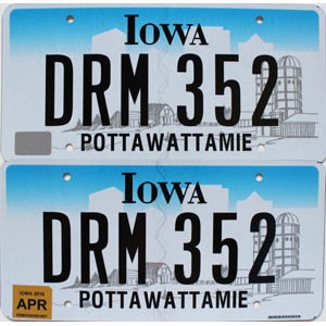 2016 Iowa License Plates Pair #DRM352