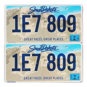 2017 South Dakota License Plates Pair #1E7809