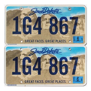 2017 South Dakota License Plates Pair #1G4867