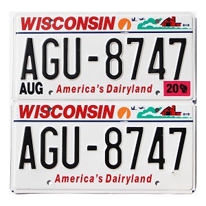 2020 Wisconsin License Plates Pair #AGU8747