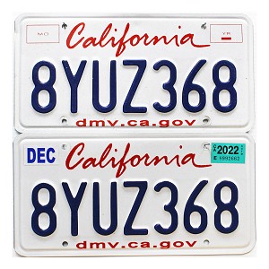2022 California License Plates Pair #8YUZ368