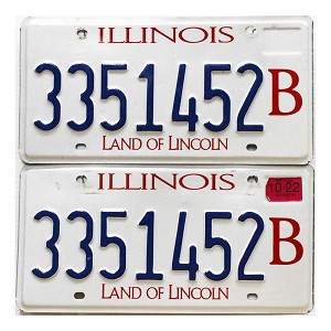 2022 Illinois Truck License Plates Pair #3351452B