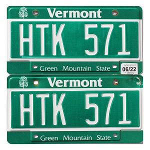 2022 Vermont License Plates Pair #HTK571