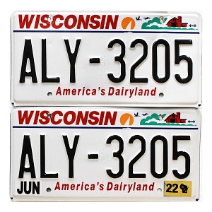 2022 Wisconsin License Plates Pair #ALY3205